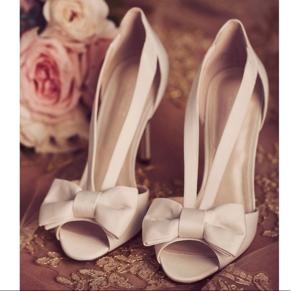 David’s Bridal Maiya Strappy Bow Pumps